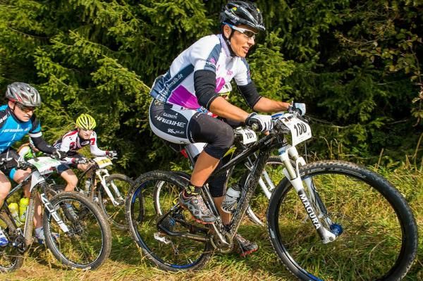 Women's race leader Sabine Spitz on the climb