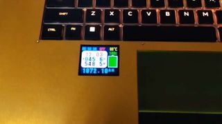 Power consumption LCD panel on the Yunguai REV-0 mobile workstation