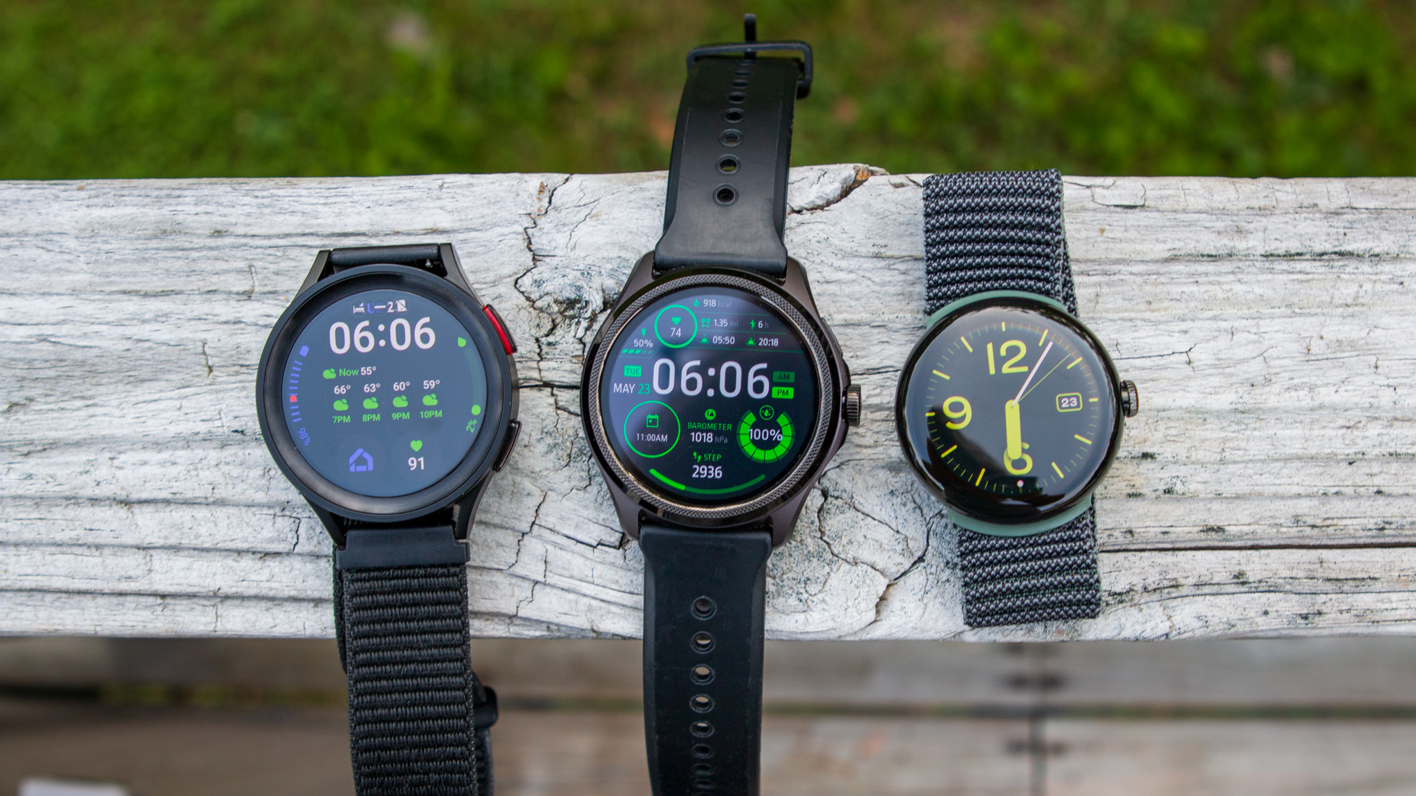 TicWatch Pro 5 junto a Samsung Galaxy Watch 5 Pro y Pixel Watch