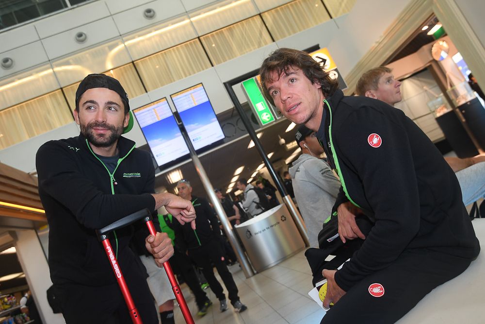 Rigoberto Uran and Moreno Moser wait for the flight to Italy.