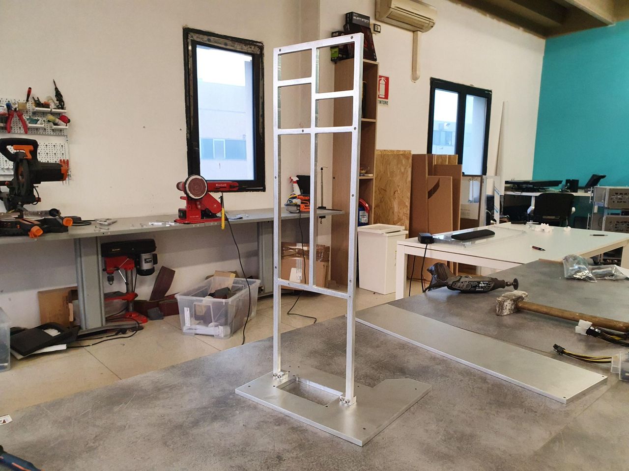 Building Project Menhir