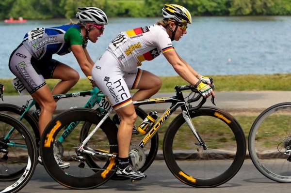 Ina Teutenberg (HTC-Columbia) rides along the bunch.