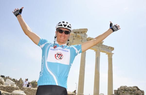 Race GC winner Alexander Efimkin (Team Type 1 - Sanofi Aventis)