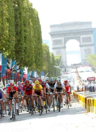 BMC and Cadel Evans at the head of the peloton.