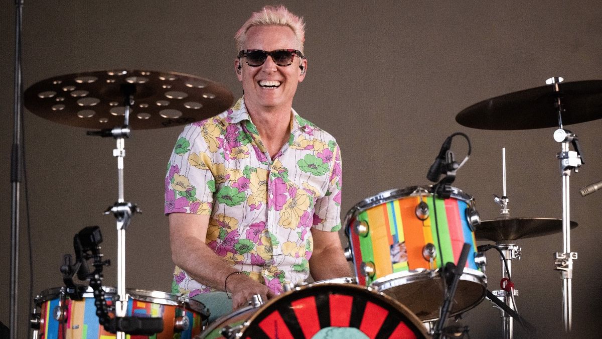 5 songs featuring Josh Freese on drums (that you might not know were him)
