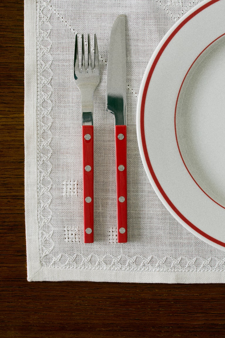 16-Piece Cutlery Set