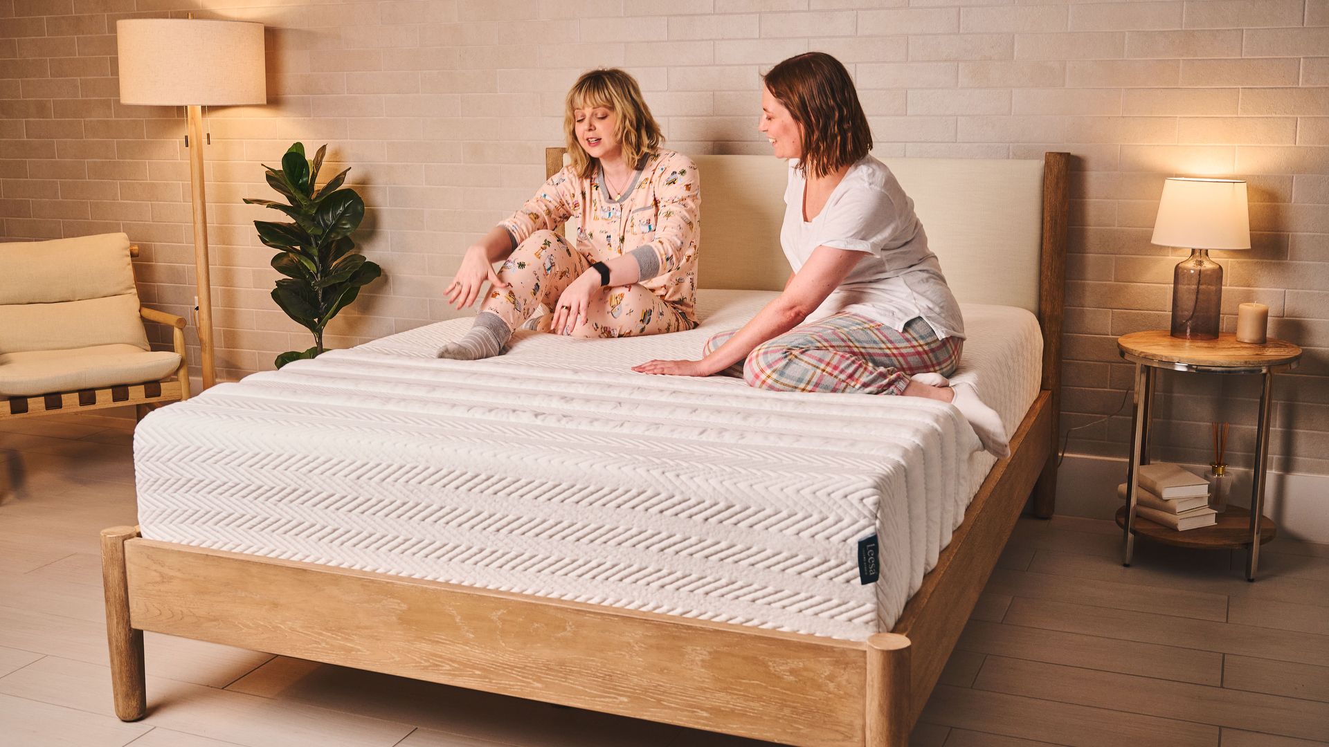 Is the Leesa Legend Hybrid mattress worth it? Here's our hands-on ...