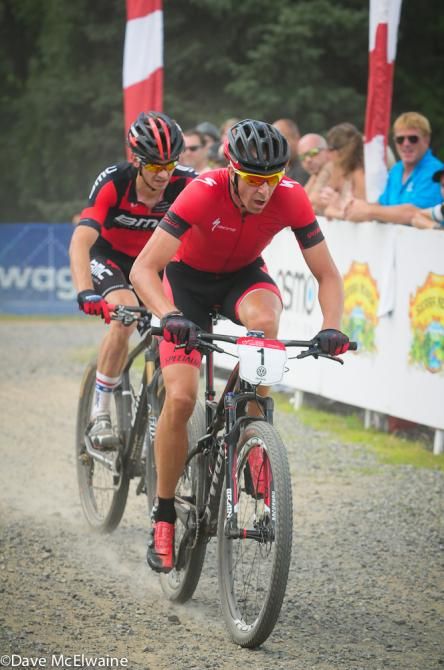 Todd Wells (Specialized) leading Ettinger with one lap to go