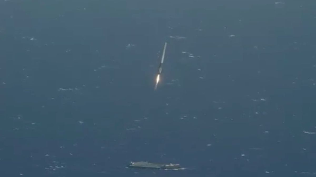 SpaceX Rocket Landing 'Another Step Toward the Stars,' Elon Musk Says