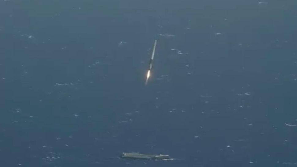 SpaceX Rocket Landing 'Another Step Toward the Stars,' Elon Musk Says ...