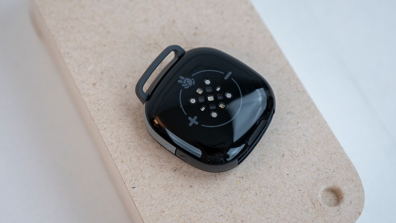 A close look at the Fitbit Ace LTE hardware