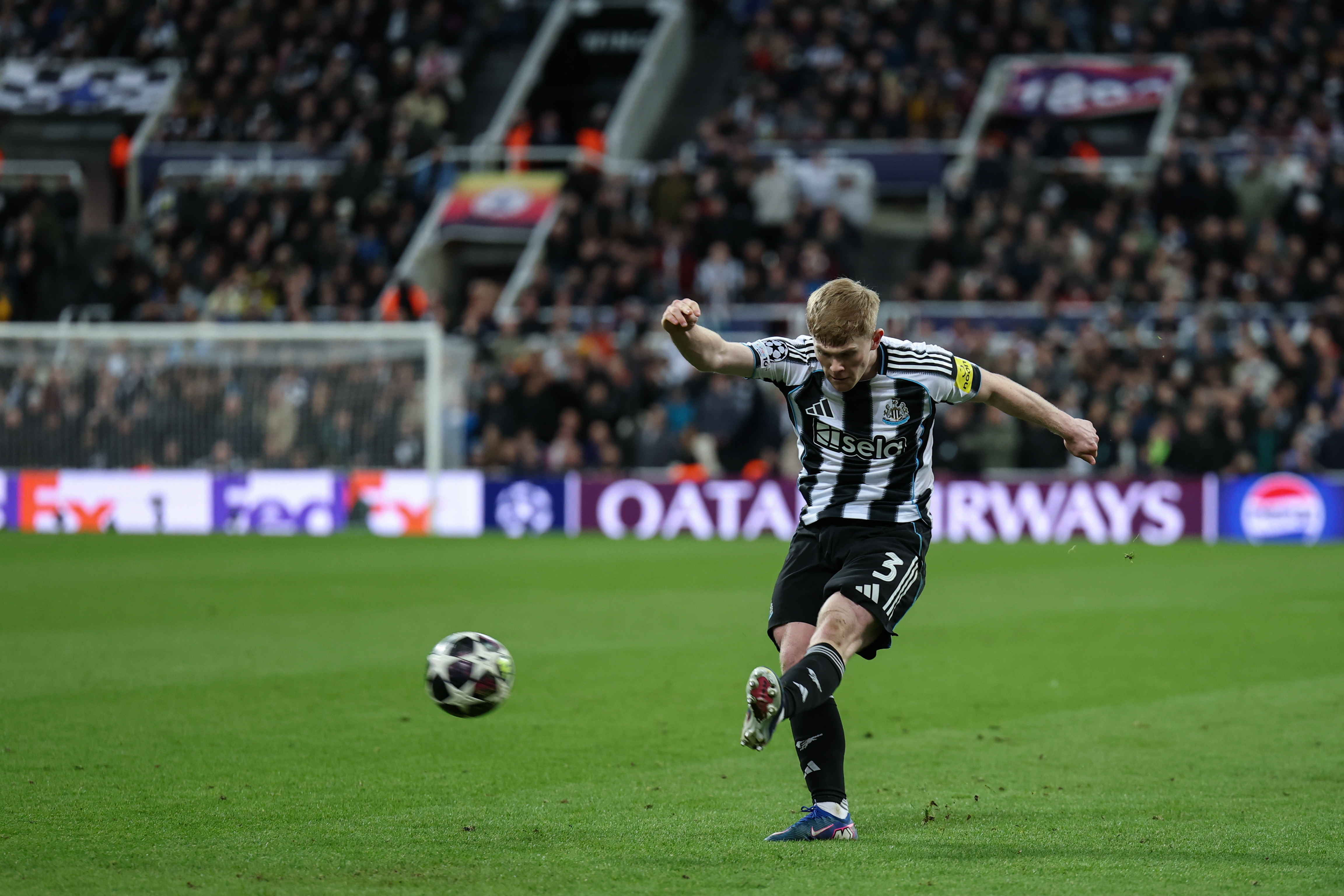 NEWCASTLE UPON TYNE, ENGLAND - MARCH 10: The UEFA Champions League 2025/26 Round of 16 First Leg match between Newcastle United FC and FC Barcelona at St James' Park on March 10, 2026 in Newcastle upon Tyne, England. (Photo by Michelle Mercer/Newcastle United via Getty Images)