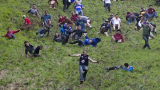 Cooper&#039;s Hill Cheese Rolling