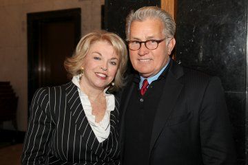 91963-_Pat_Mitchell_President_and_CEO_of_The_Paley_Center_for_Media_and_Martin_Sheen_360x240.JPG