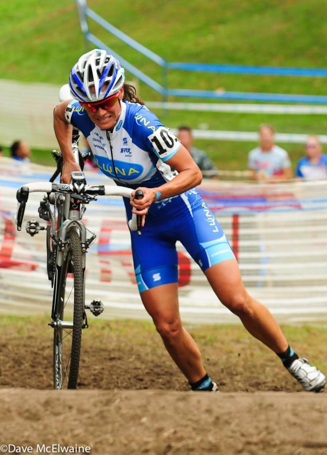 Katerina Nash (Luna Pro Team) stumbles while on the front of the race