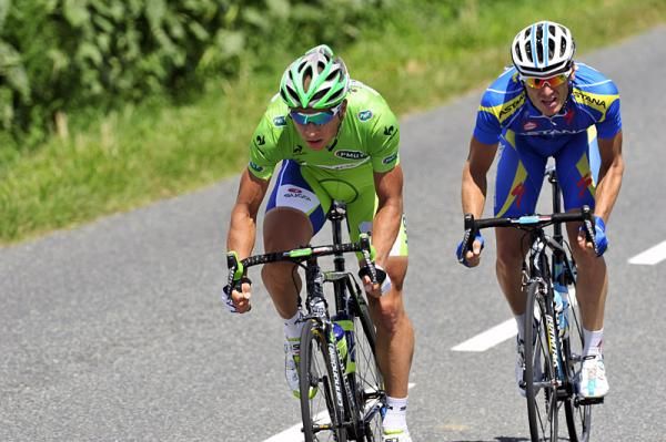 Points classification leader Peter Sagan (Liquigas-Cannondale) and Ukraine champion Andriy Grivko (Astana) initiated the early break which soon ballooned to 25 riders.