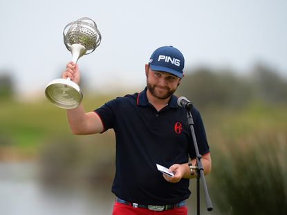 Andy Sullivan defends Portugal Masters