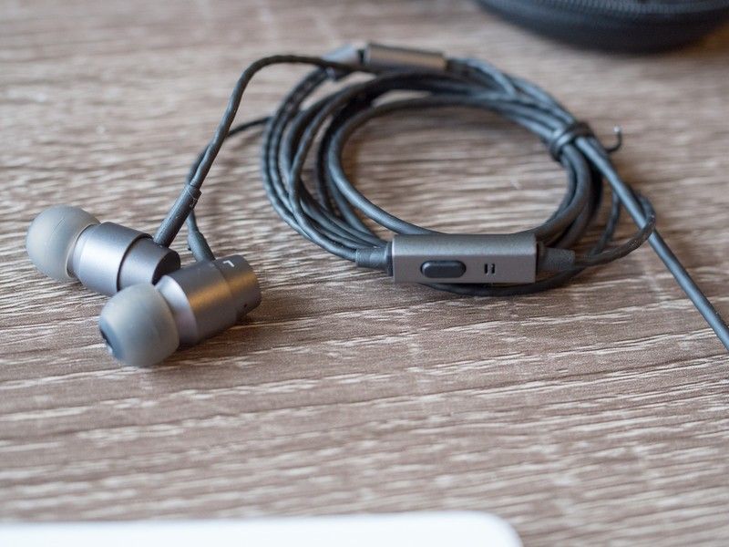 Essential Earphones HD headphones
