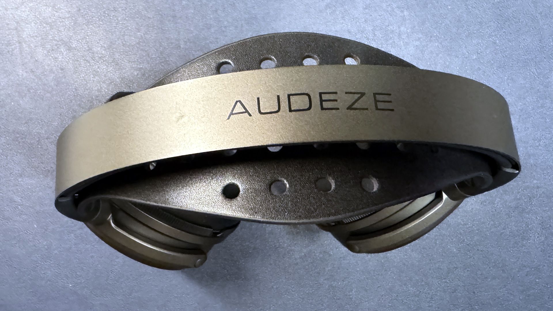 Top-down view of the Audeze Maxwell 2