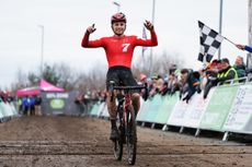 Cameron Mason (Seven Racing) wins the Elite Open Cyclo-cross National Championship