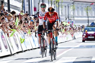 Domen Novak leads Tadej Pogačar in for second place on stage 1 of the Tour of Slovenia 2022
