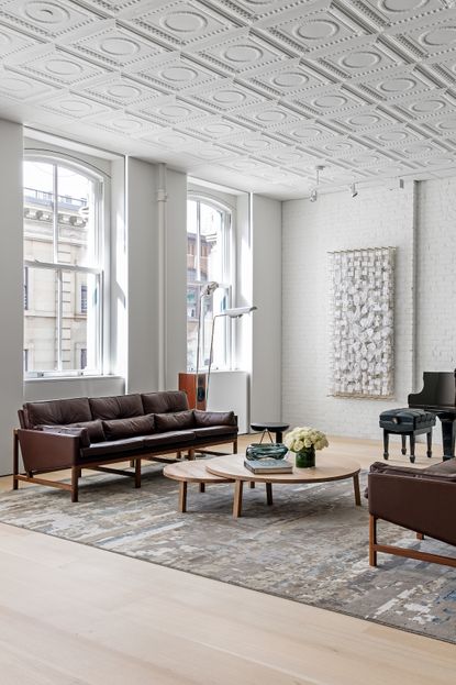 Explore A Striking Open-Plan Loft in New York City's SoHo