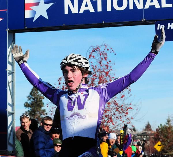 Zach McDonald (University of Washington-Seattle) wins the Collegiate D1 National Championship.