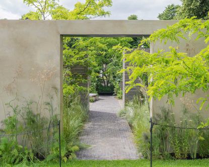 Garden arch ideas: 11 gorgeous archways for your backyard | Gardeningetc