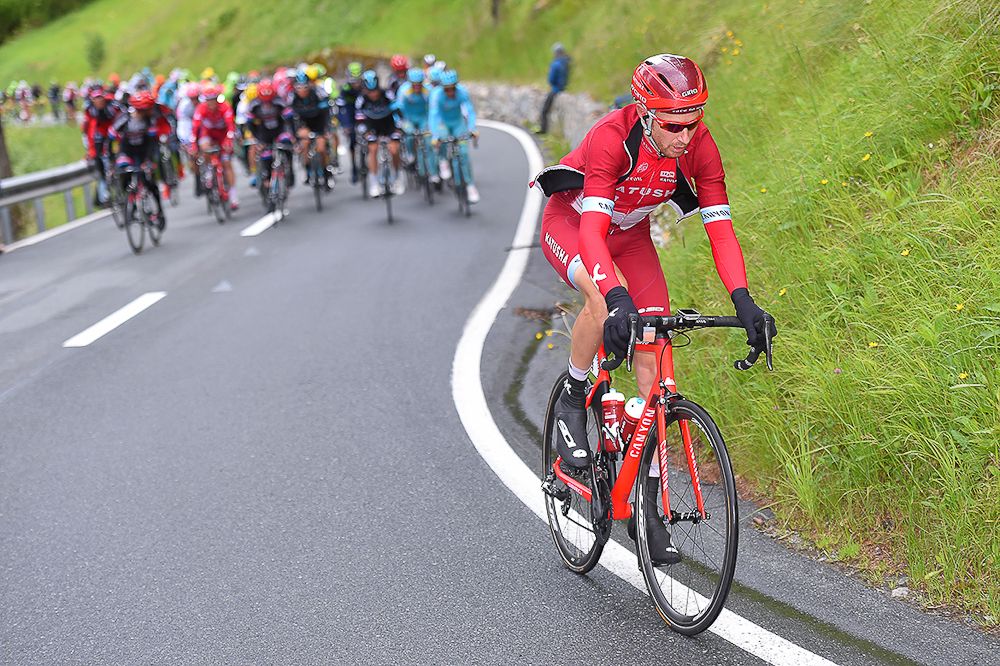 Dmitry Kozonchuk attacks during stage 9 at the Toyr de Suisse