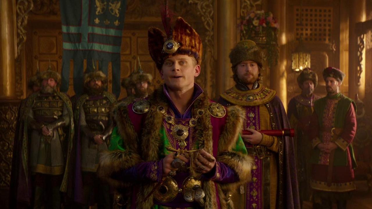 Billy Magnussen als Prinz Anders in Aladdin aus dem Jahr 2019