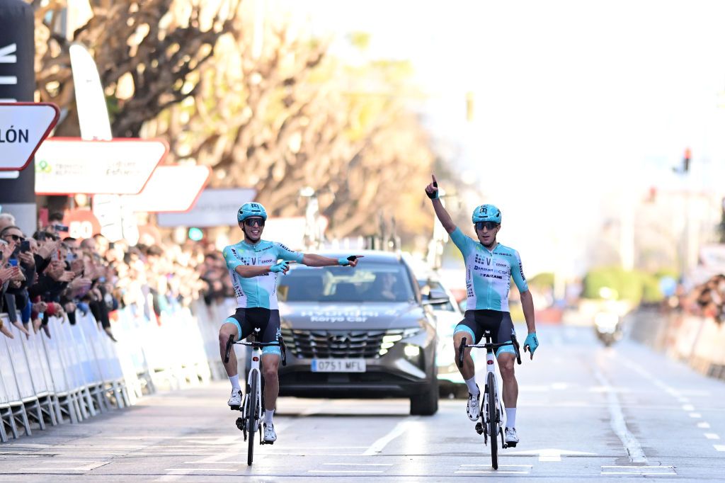 CASTELLON SPAIN JANUARY 31 LR Manuele Tarozzi of Italy and stage winner Alessandro Tonelli of Italy and Team VF GroupBardiani CSF celebrate at finish line as stage winner during 75th Volta a la Comunitat Valenciana 2024 Stage 1 a 167km stage from Benicassim to Castellon de la Plana on January 31 2024 in Castellon Spain Photo by Dario BelingheriGetty Images