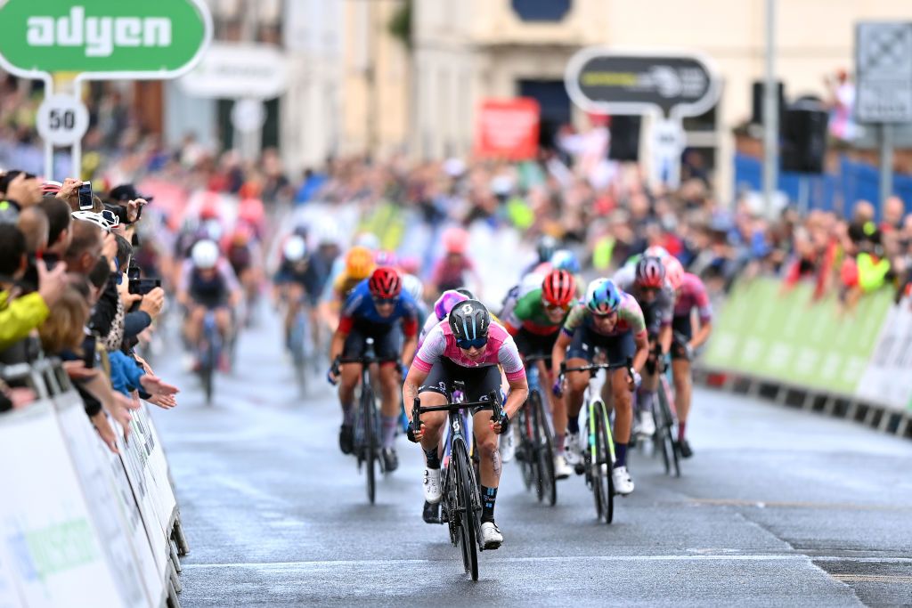 GLOUCESTER ENGLAND JUNE 08 Lorena Wiebes of Netherlands and Team DSM pink points leader jersey sprints to win during the 8th The Womens Tour 2022 Stage 3 a 1079km stage from Tewkesbury to Gloucester WomensTour UCIWWT on June 08 2022 in Gloucester England Photo by Justin SetterfieldGetty Images
