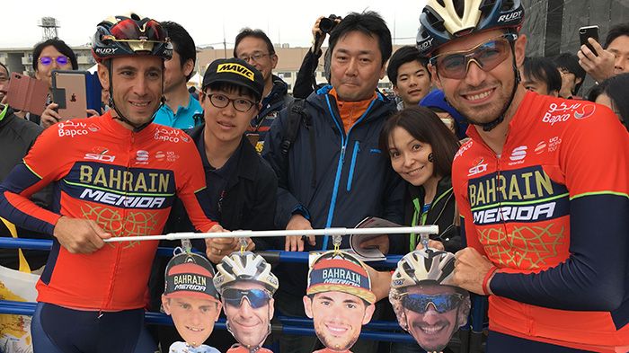 Vincenzo and Antonio Nibali at the Saitama criterium in Japan