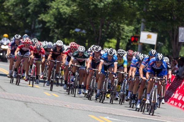 The mens field before catching the break.