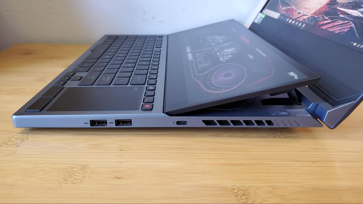 Asus ROG Zephyrus Duo 15 GX550