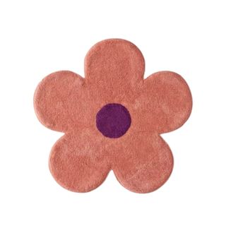 A pink flower rug