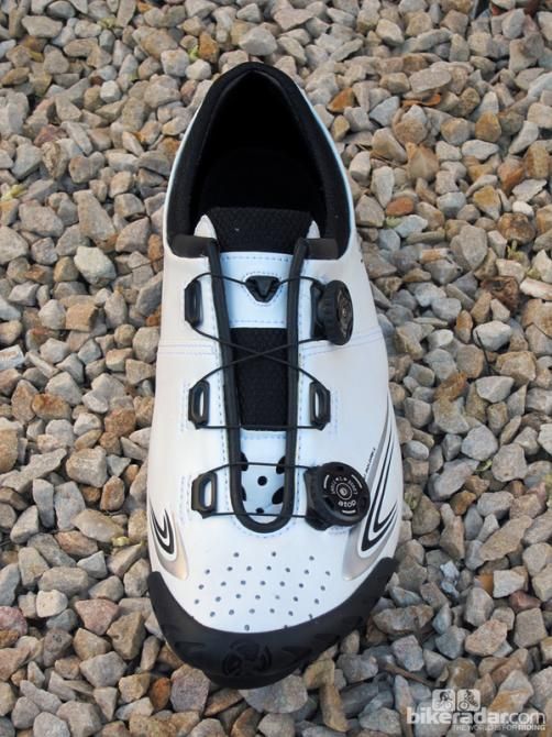 Bont has moved away from traditional straps and buckles to a cable and reel system.