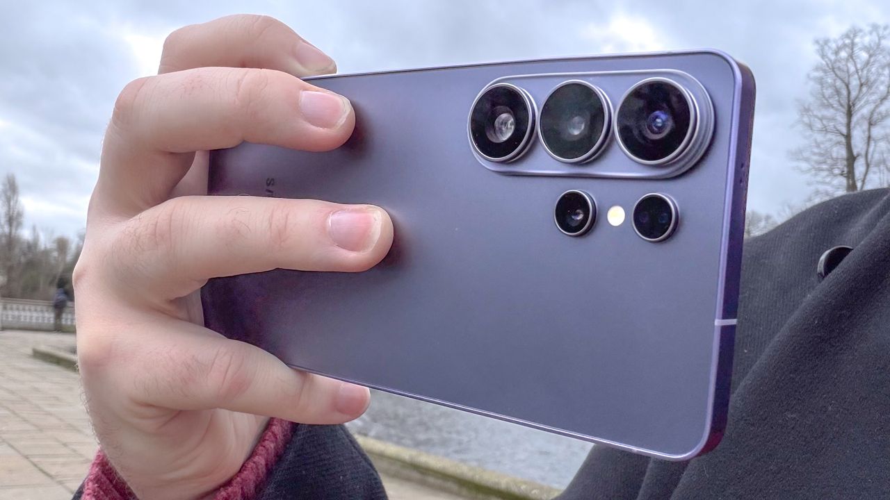 Samsung Galaxy S26's Horizontal Lock might be the best camera upgrade in years — and I put it to the test with my dogs