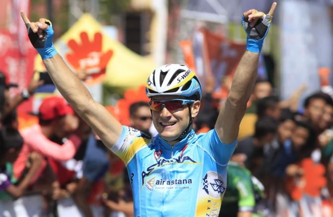 Andrea Guardini (Astana) takes his second win of the race