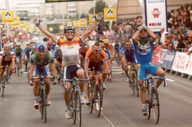 2001 Worlds: Don't worry Paolo Bettini...your chance will come to win rainbow stripes