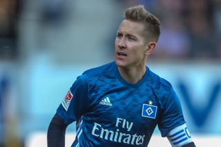 Lewis Holtby in action for Hamburg against Heidenheim in Germany's second tier in February 2019.