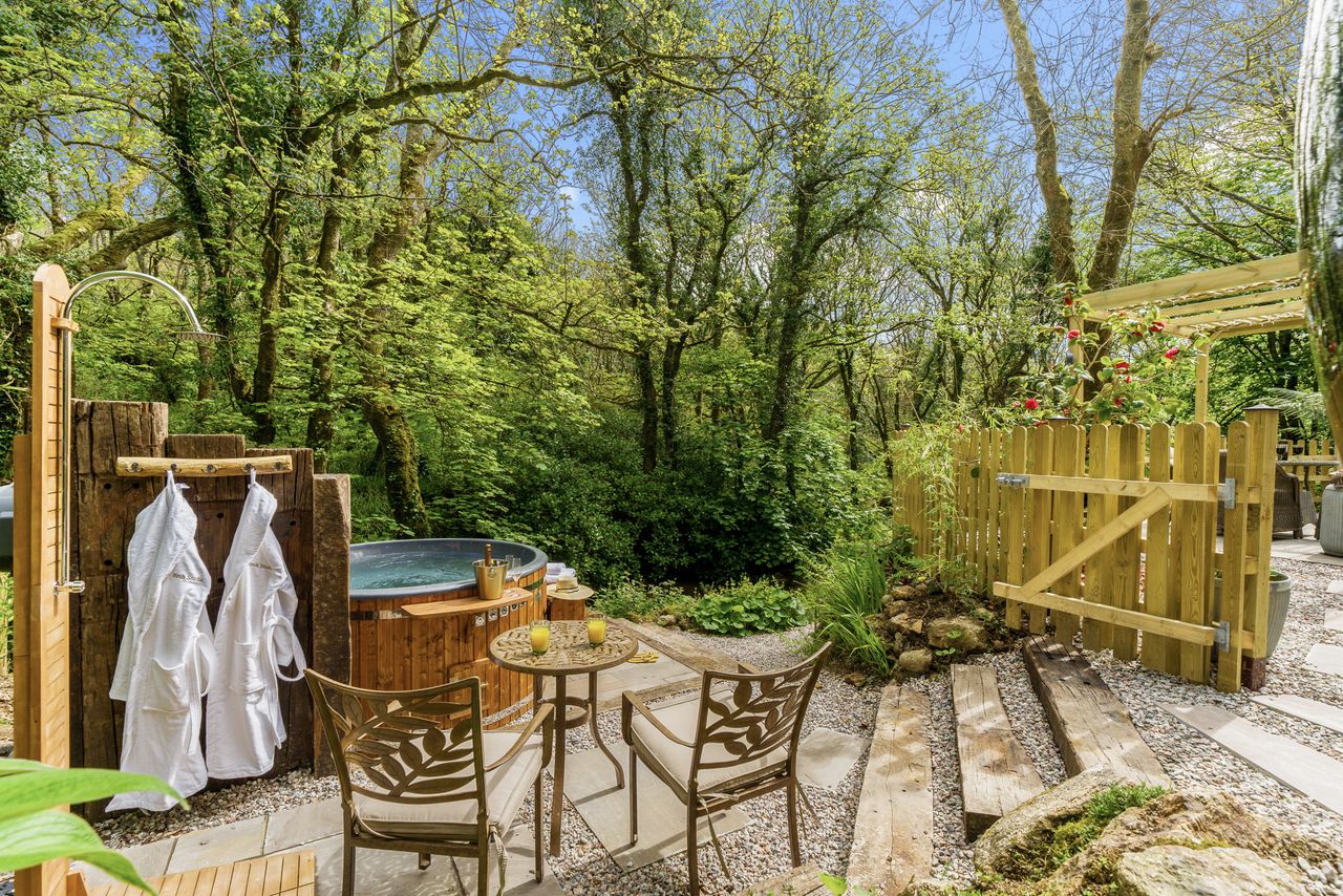 Birch Studio, hidden among the trees, near Lamorna Cove
