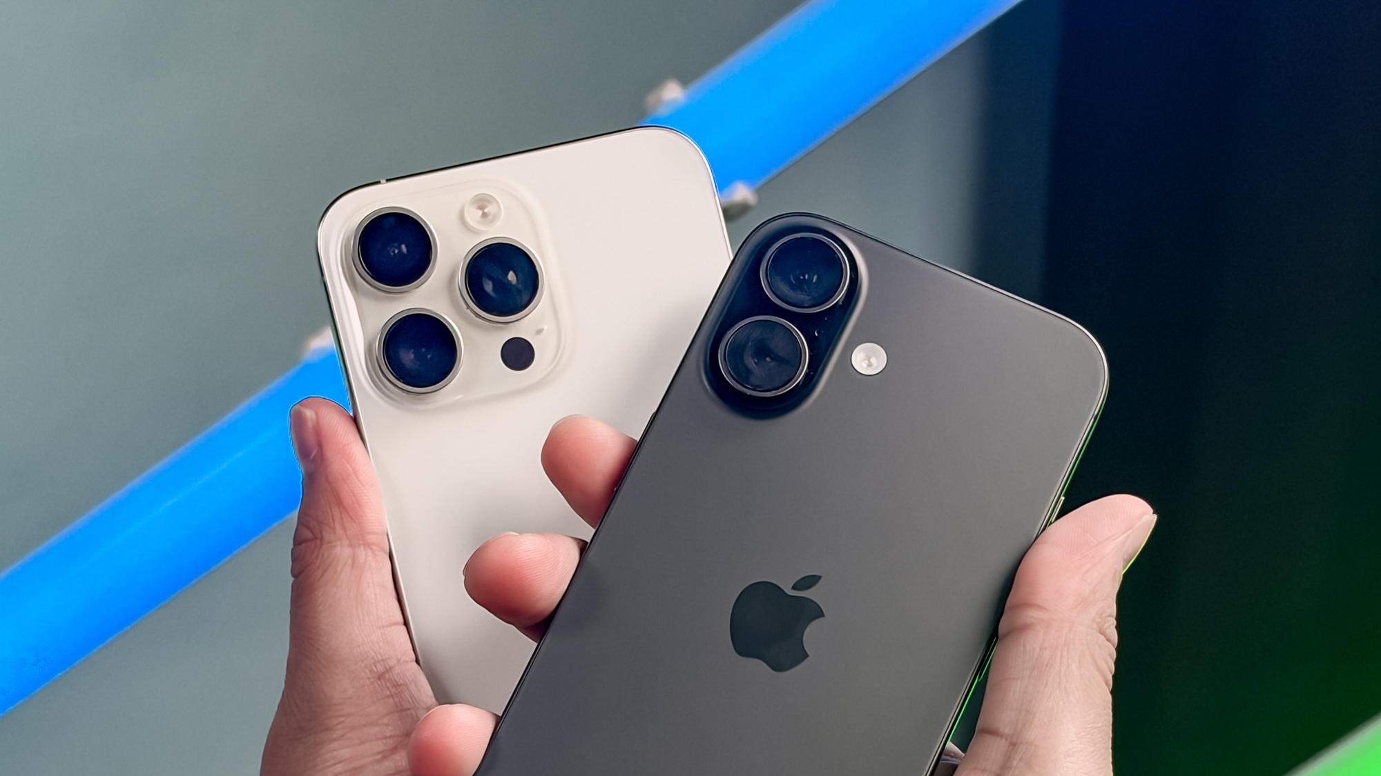iPhone 15 Pro Max vs iPhone 17.