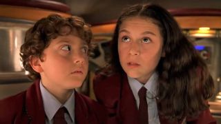 Alexa Vega and Daryl Sabara in Spy Kids