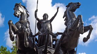 Statue of Boudica and her daughters