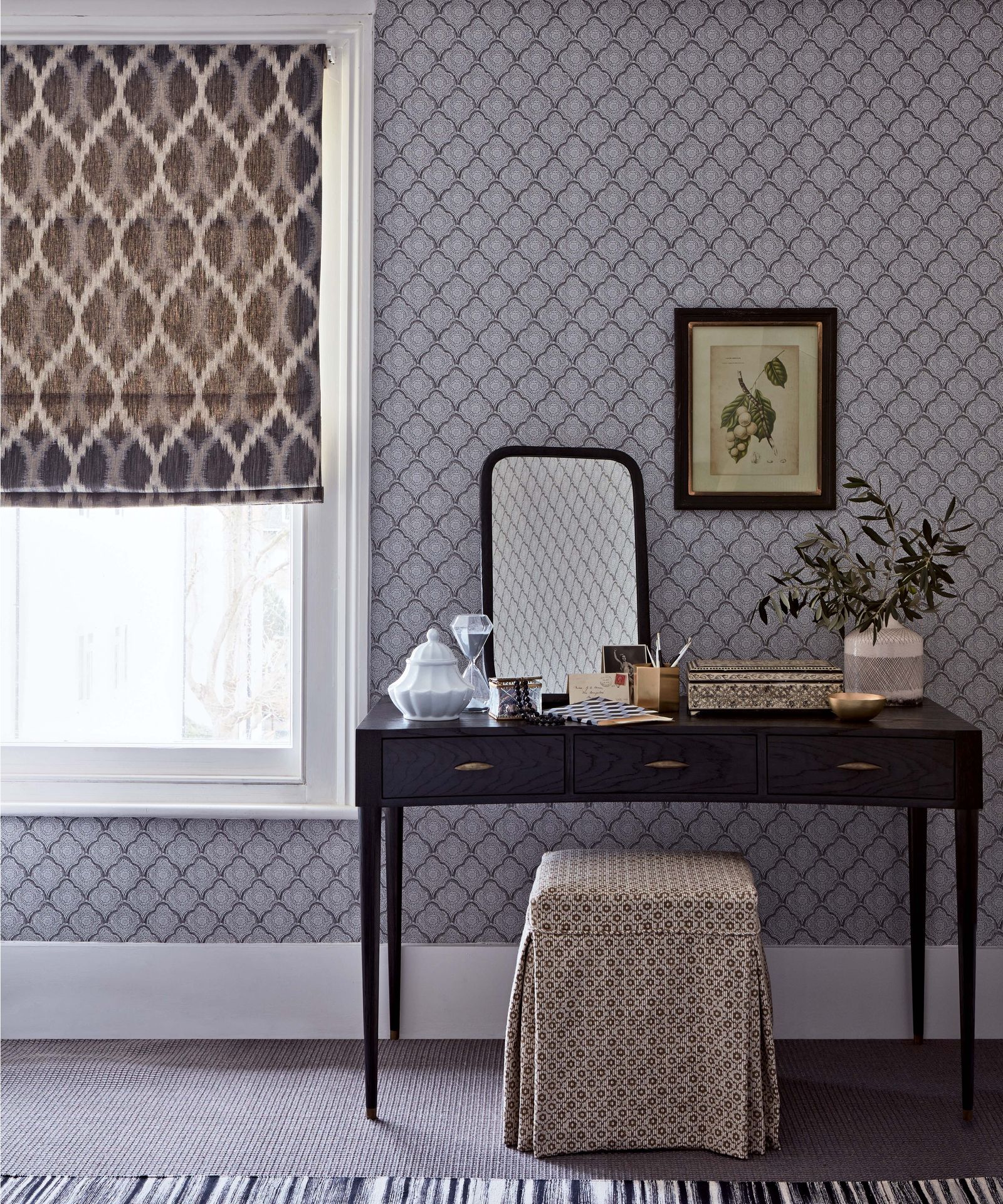 Why you should never put your mirror opposite your bed Homes & Gardens