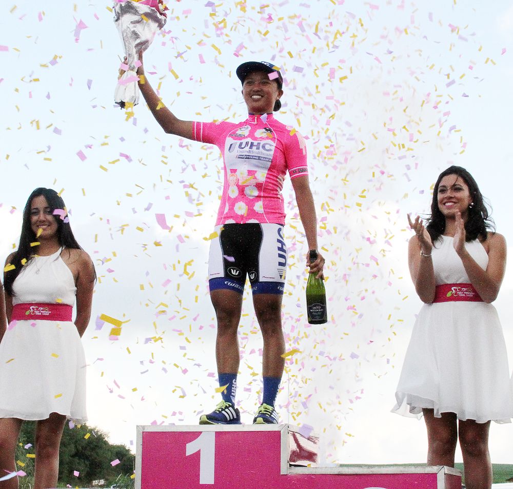 Coryn Rivera on the stage 1 podium at Tour Femenino de San Luis