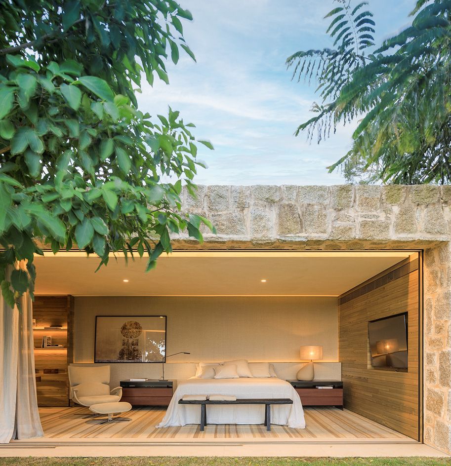 Casa Boa Vista outside looking into bedroom