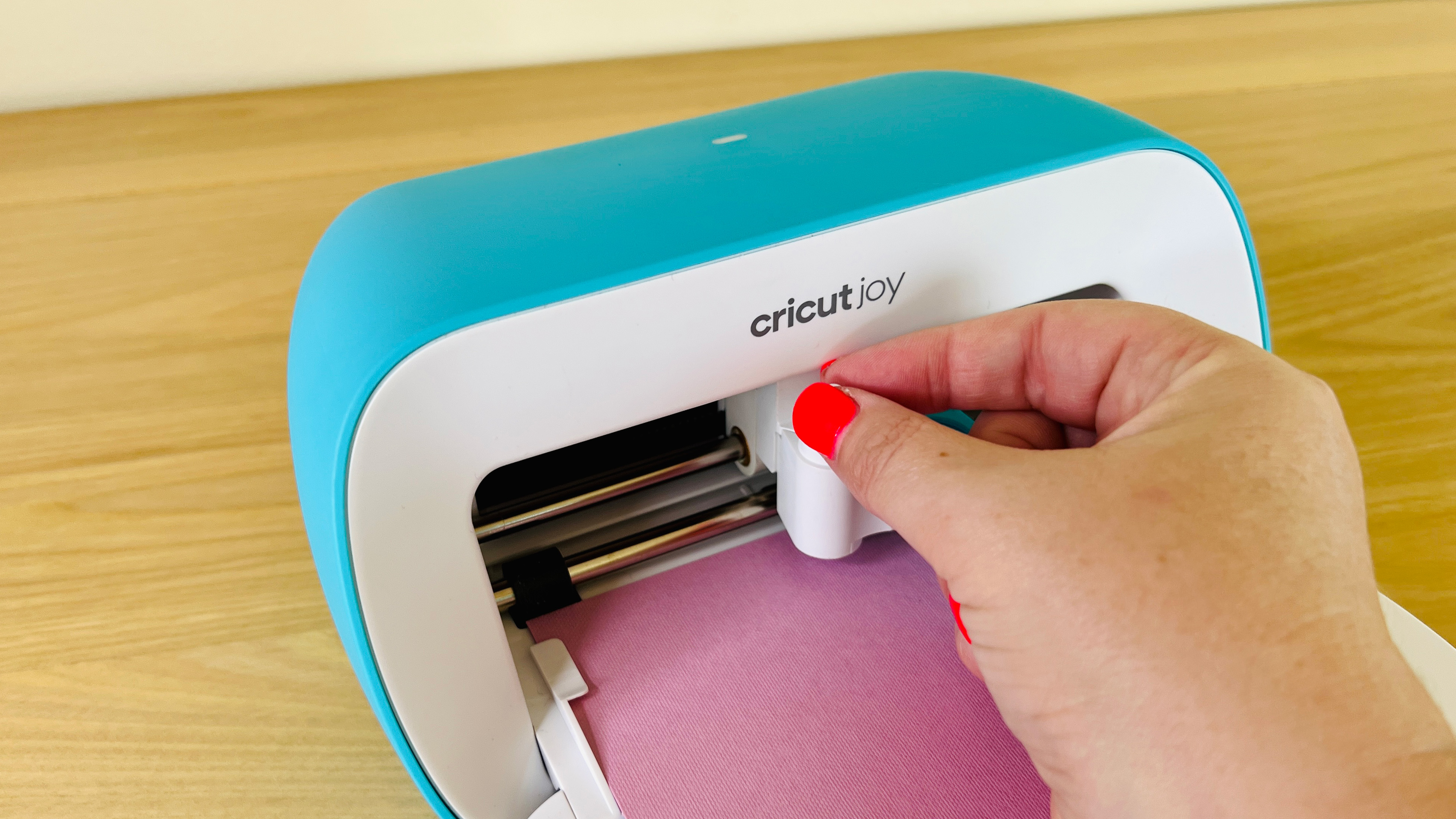 Trocando a lâmina da Cricut Joy