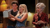 Georgie (Montana Jordan) and Mandy (Emily Osment) receive a toaster as a gift from a visiting Meemaw (Annie Potts) in new sitcom Georgie & Mandy's First Marriage 